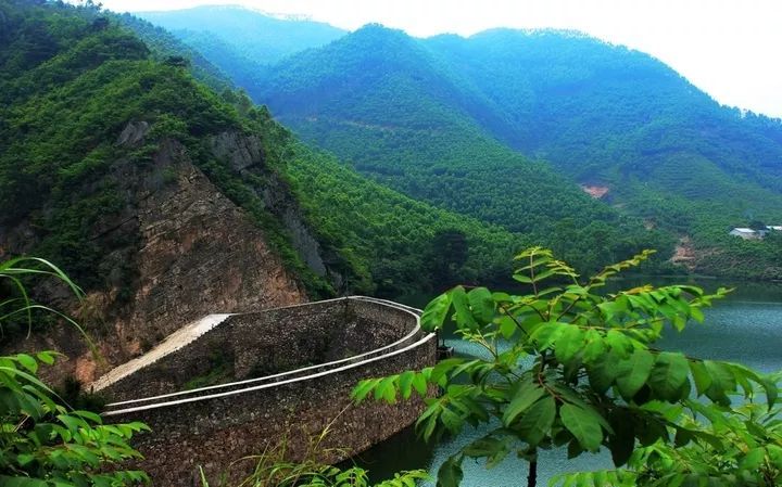 天山仙人谷景區鴻蒙原子化服務功能.jpg