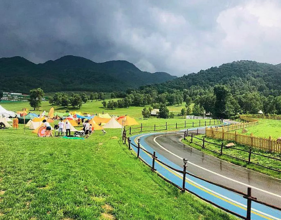 露營基地帳篷公園是鄉村旅游發展現狀和未來趨勢.png