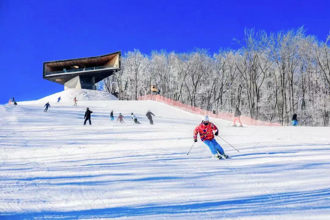 “三碼合一”票務系統在滑雪場作用.jpg