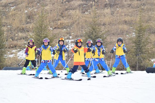 甘肅蘭州龍山國際滑雪場票務分銷系統哪家公司好.jpeg