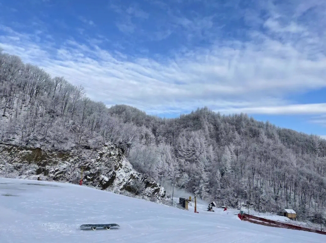 河南洛陽伏牛山滑雪場一卡通管理系統多少錢.png